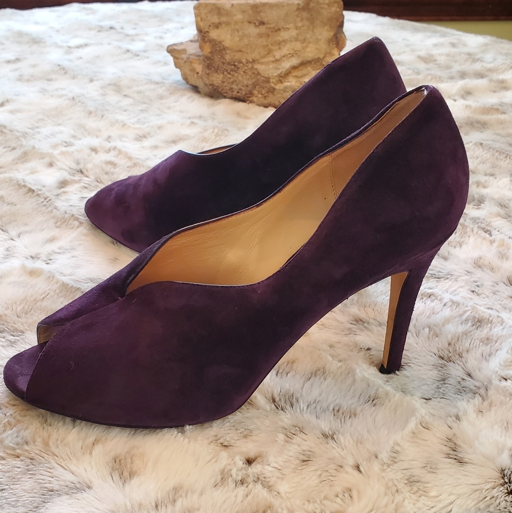 Kate Spade plum suede 3in pumps
